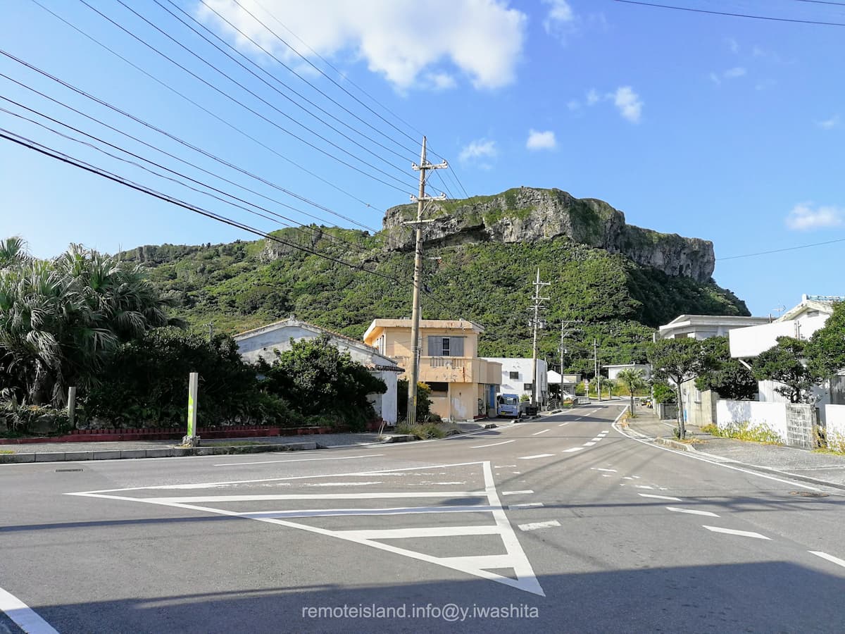 01ふもとから.jpg 01ふもとから