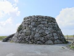琉球王朝時代の見張り台に似た外観の底名溜池展望台【波照間島】