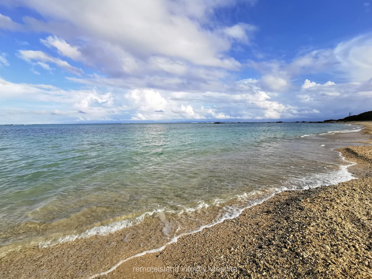 03渡地の浜