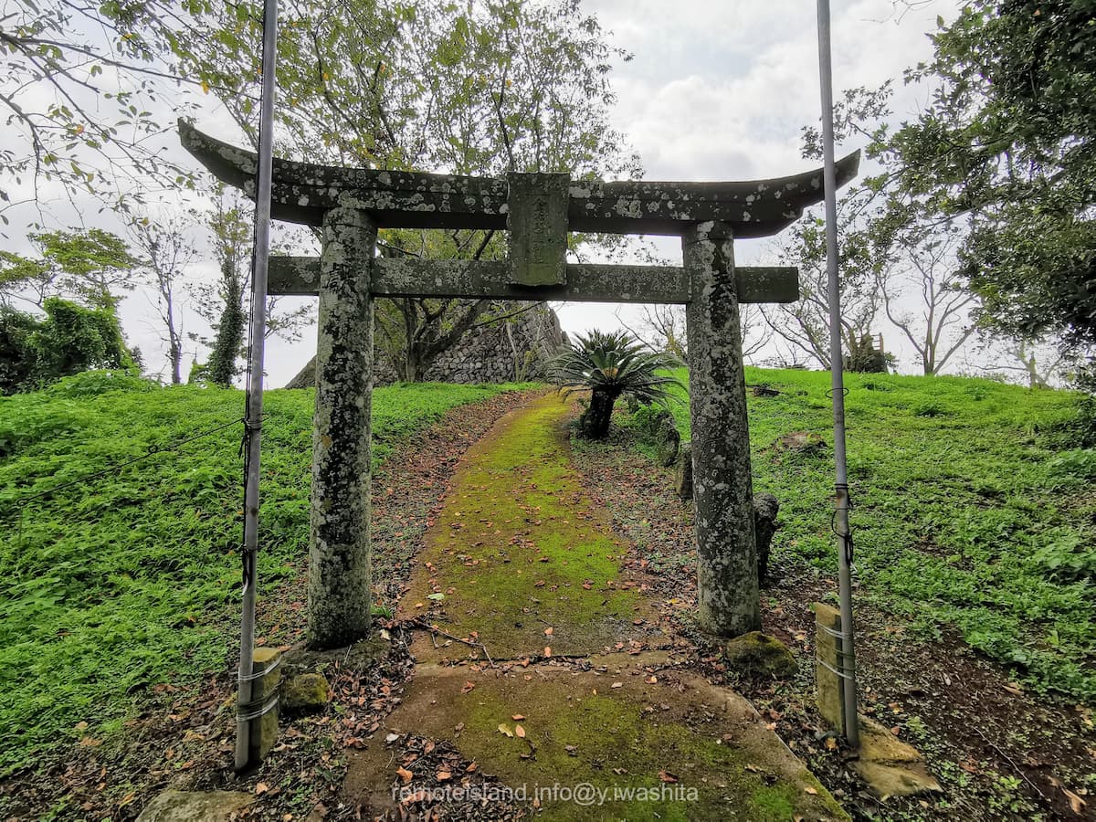 04鳥居.jpg 04鳥居