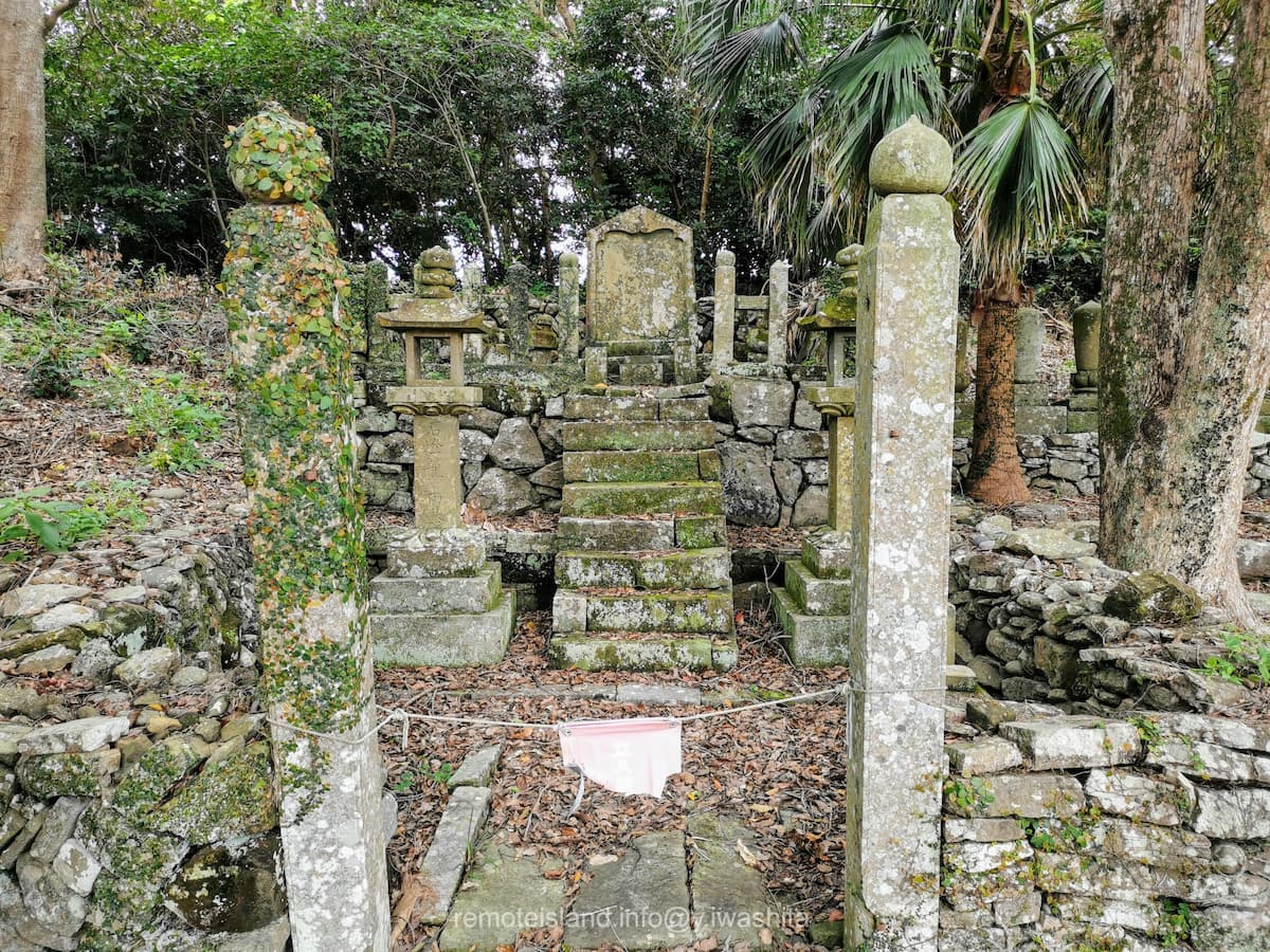 10七代の墓.jpg 10七代の墓