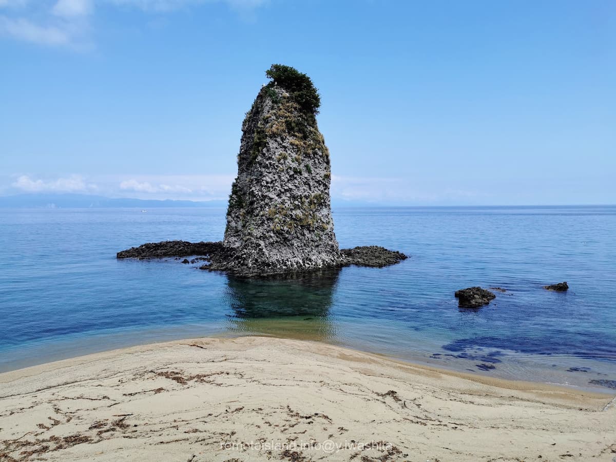 07鍋釣岩.jpg 07鍋釣岩