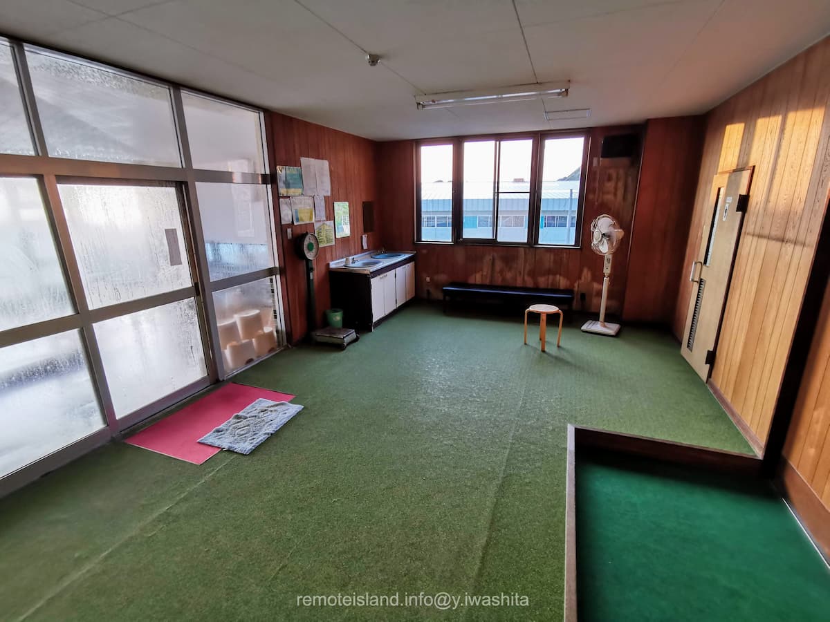 10脱衣所.jpg 10脱衣所