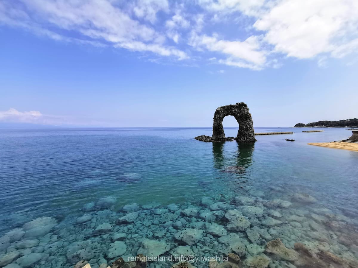 01鍋釣岩.jpg 01鍋釣岩