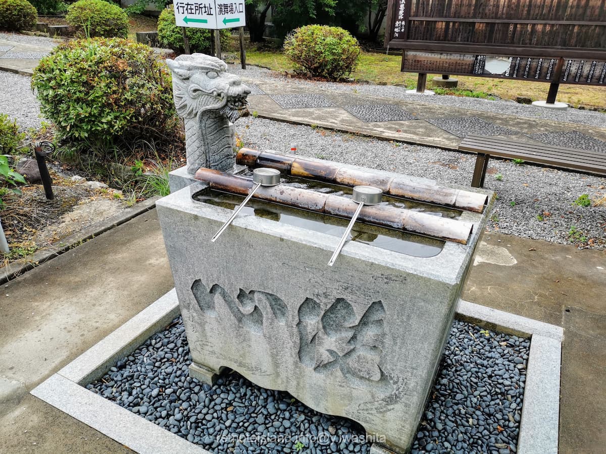 08手水舎.jpg 08手水舎