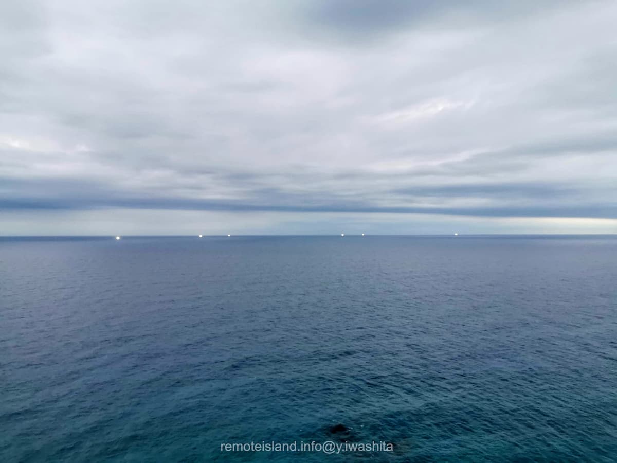 01船の灯り.jpg 01船の灯り