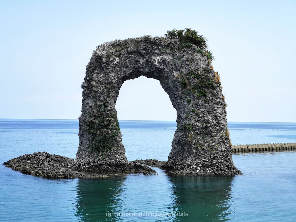 04鍋釣岩.jpg 04鍋釣岩